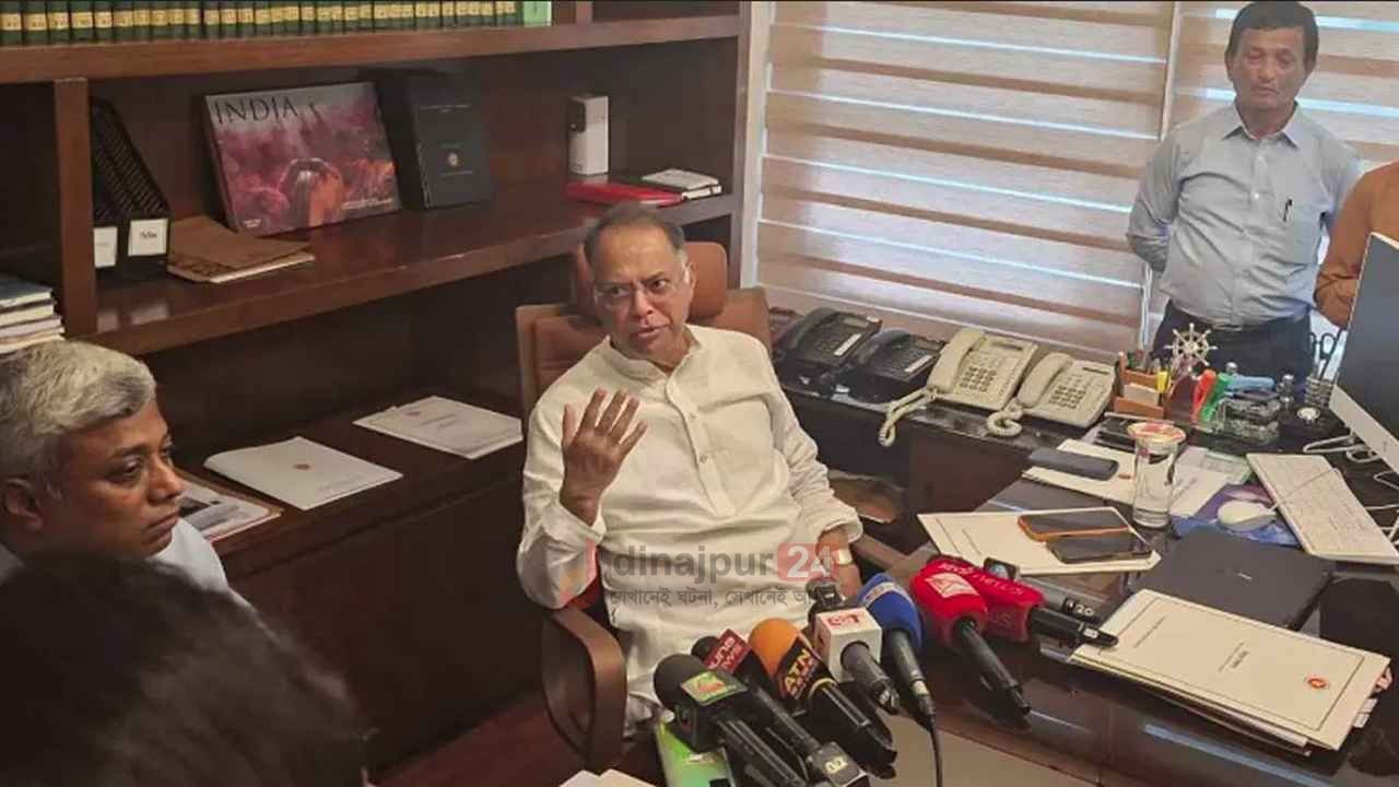 তেলের পর্যাপ্ত মজুত আছে, বিক্রি বাড়ার কারণে সংকট: জ্বালানিমন্ত্রী