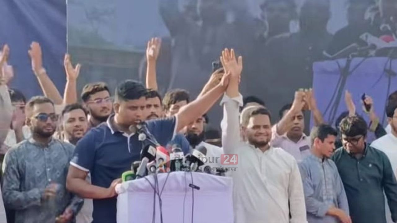 ‘ফার্মের মুরগি’ এই ছাত্ররা রাস্তায় নেমেছিল বলেই আপনি এখন শিক্ষামন্ত্রী
