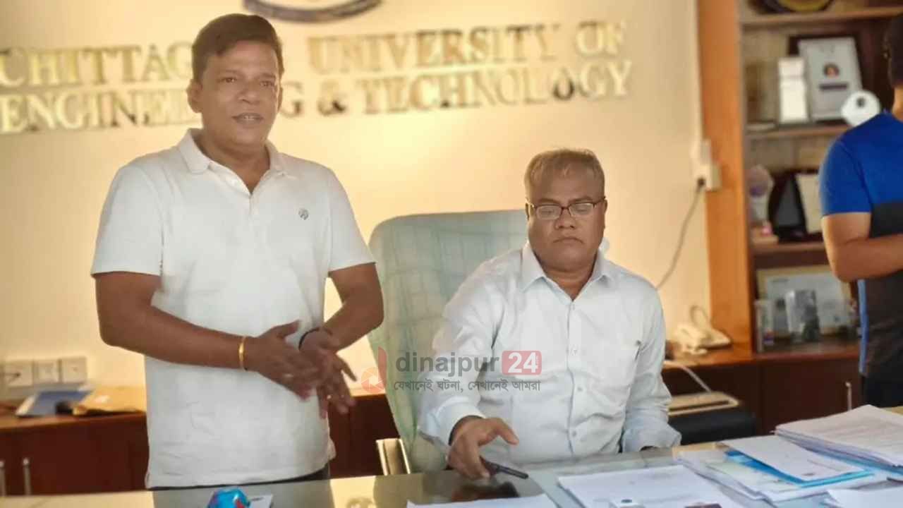 তালা ভেঙে চুয়েটের প্রশাসনিক ভবনে নতুন উপাচার্য
